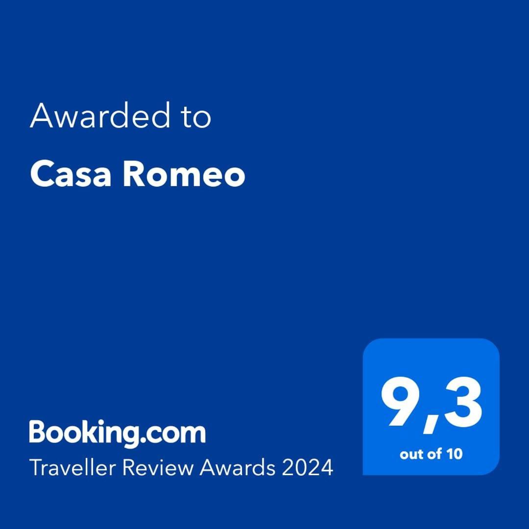 הוילה Adrano Casa Romeo מראה חיצוני תמונה